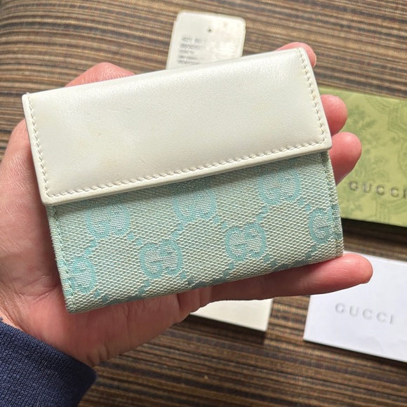 Gucci brand new with tags White and Light Blue GG monogram Wallet - Picture 3 of 6